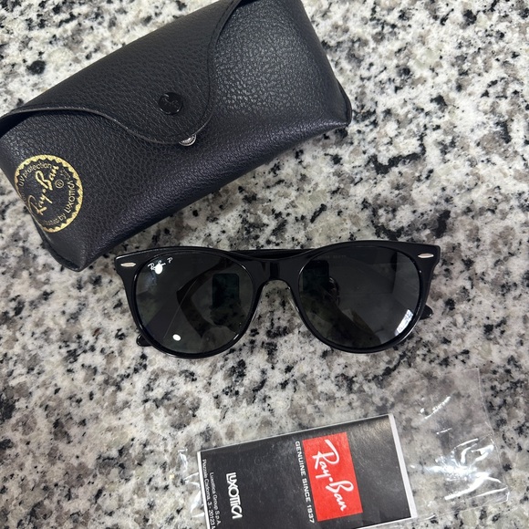 Original Ray-Bans, Polarized - Picture 2 of 4